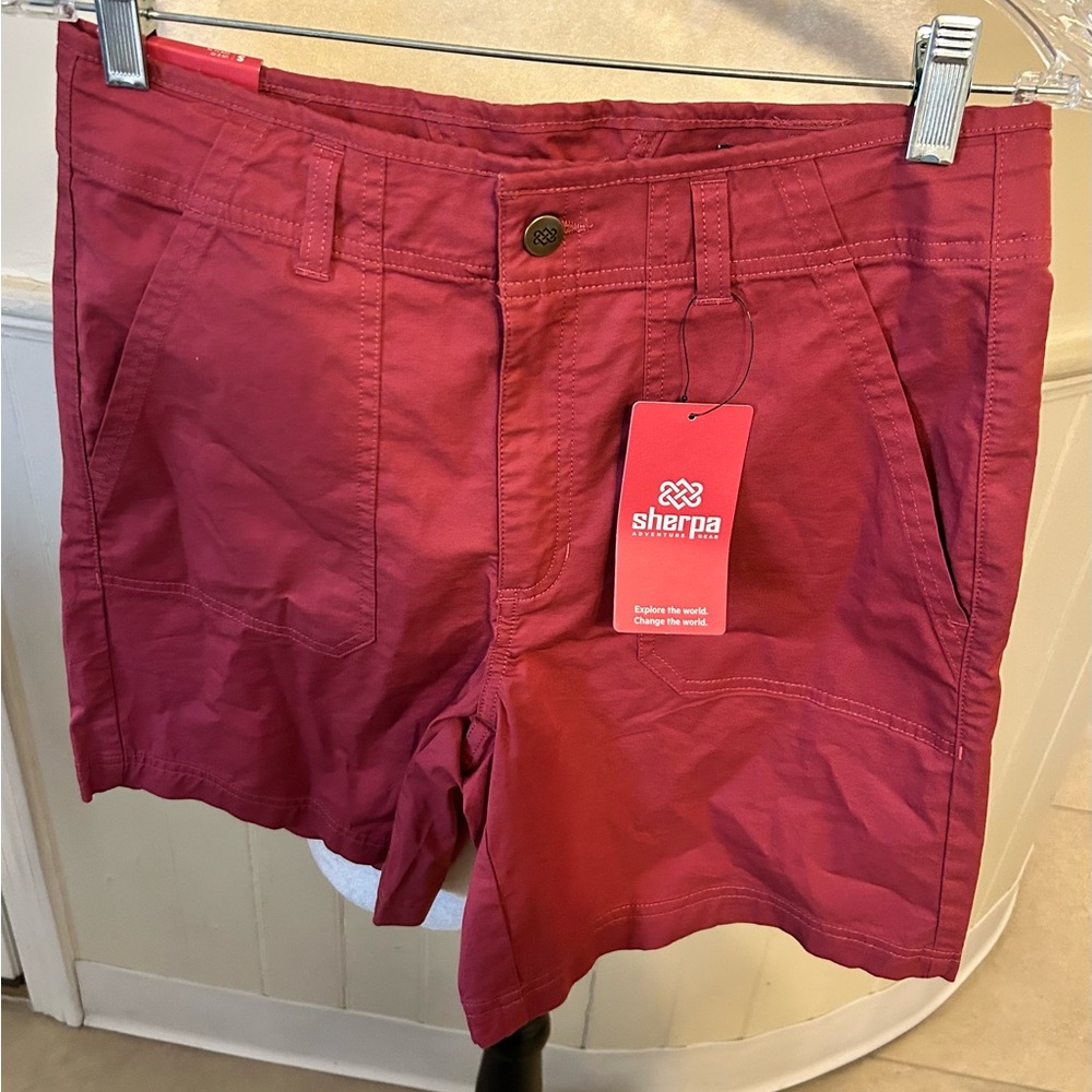 Sherpa Tenjing Woman’s Shorts -Mineral Red/Small-(SW23051) NWT